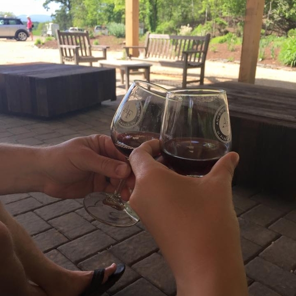 Meet your Posher, Stephanie - Picture 1 of 1